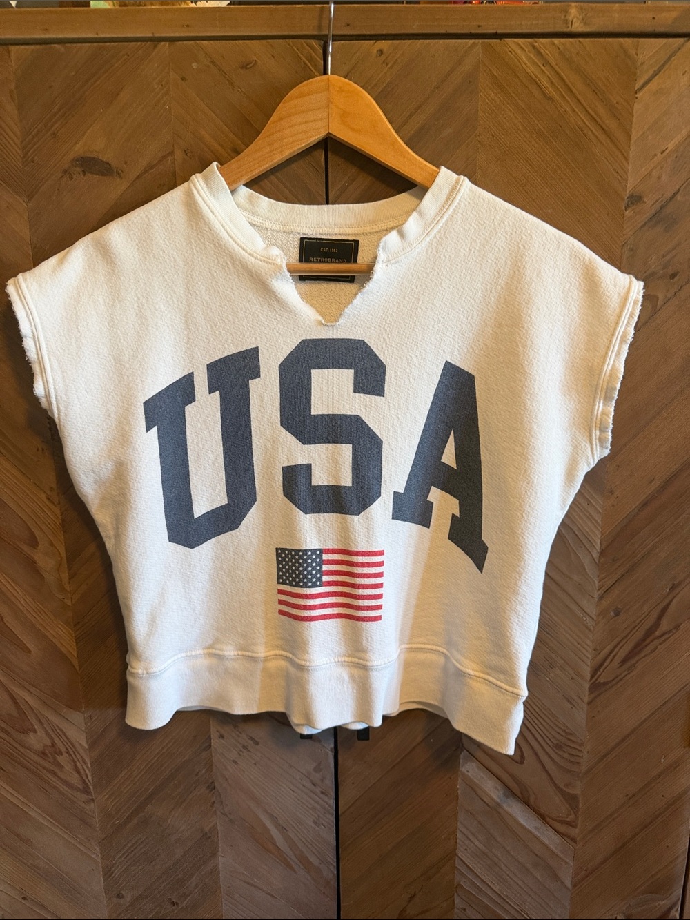 Retro brand USA sleeveless sweatshirt